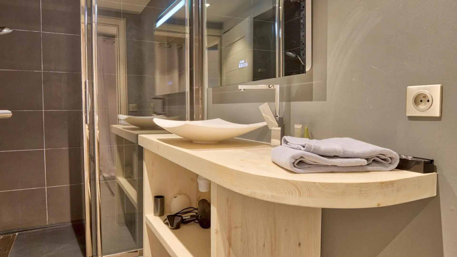 Chalet De Standing Avec Sauna Et Cheminee, 10 Pers - Fr-1-505-34 Villa Notre-Dame-de-Bellecombe France